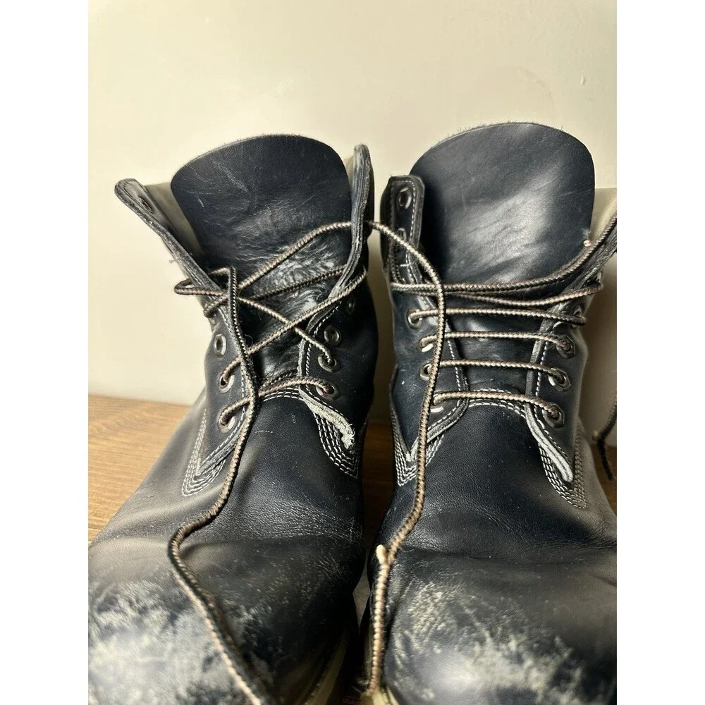 Vintage Timberland Men's Navy Blue Leather Boots Size 9